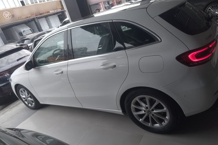 Used Mercedes-Benz B-Class 2021 B 200 Fashion Model