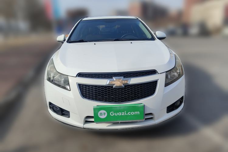 Used Chevrolet Cruze 2013 Hatchback 1.6L Manual Luxury Model
