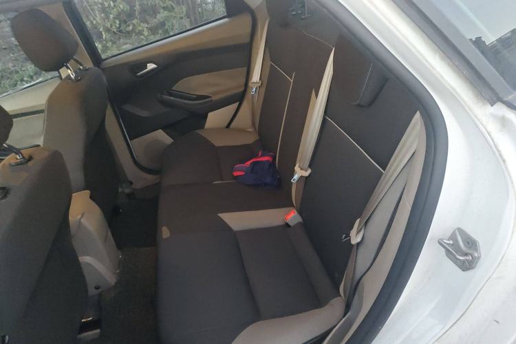 Used Ford Focus 2012 Sedan 1.6L Automatic Comfort Model
