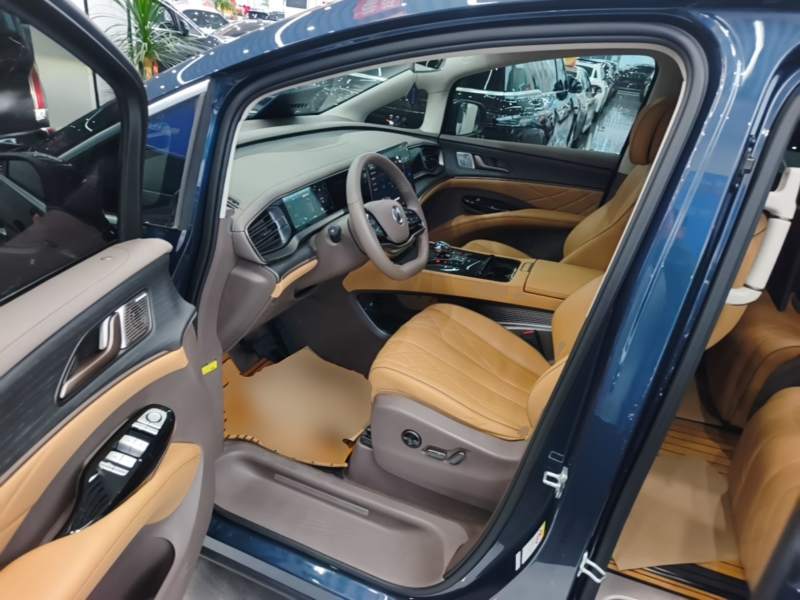 Used Denza D9 2022 DM-i 970 Four-Wheel Drive Flagship Model — 15