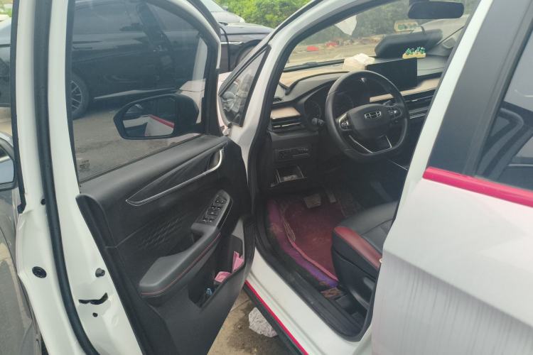 Used Geely Auto Vision X3 2021 PRO 1.5L CVT Deluxe Model Driver Seat