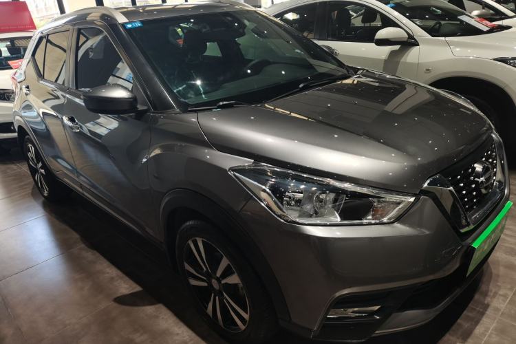 Used Nissan Kicks 2018 1.5L CVT Smart Connect Luxury Edition Exterior 2