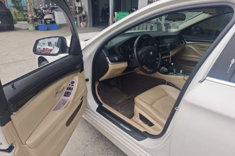 Used BMW 5 Series 2013 530Li Leading Model