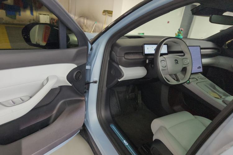 Used Nio ES6 2023 75 kWh Driver Seat