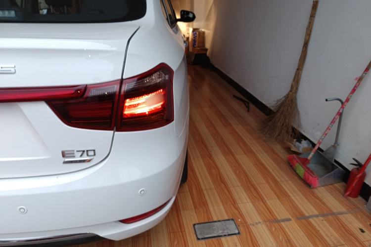 Used Dongfeng Aeolus E70 2021 Revised Version 360H Battery-Swap Edition