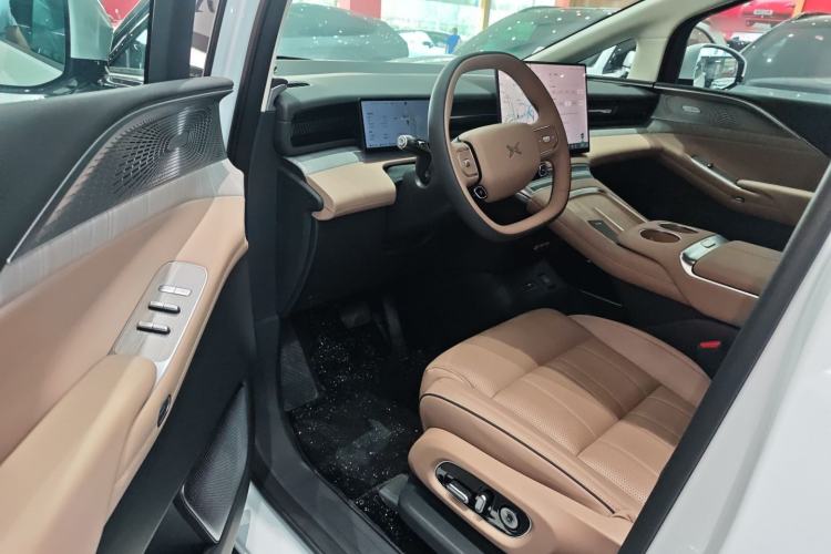 Used XPeng X9 2026 Model—Range-Extended Version 1602 Ultra Driver Seat