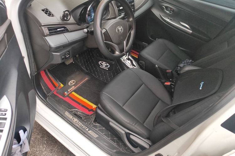 Used Toyota YARiS L Zhi Xuan 2015 1.5E Automatic Charm Edition Driver Seat