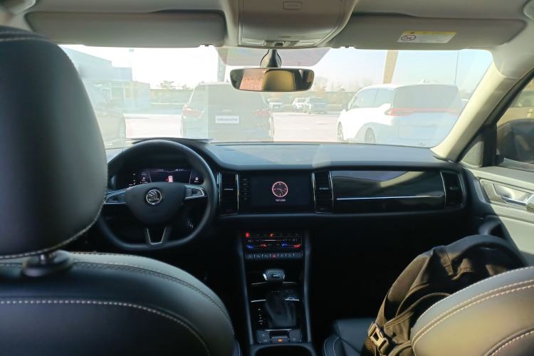 Used Skoda Kodiaq 2021 TSI330 5-Seater Two-Wheel-Drive Luxury Plus Edition
