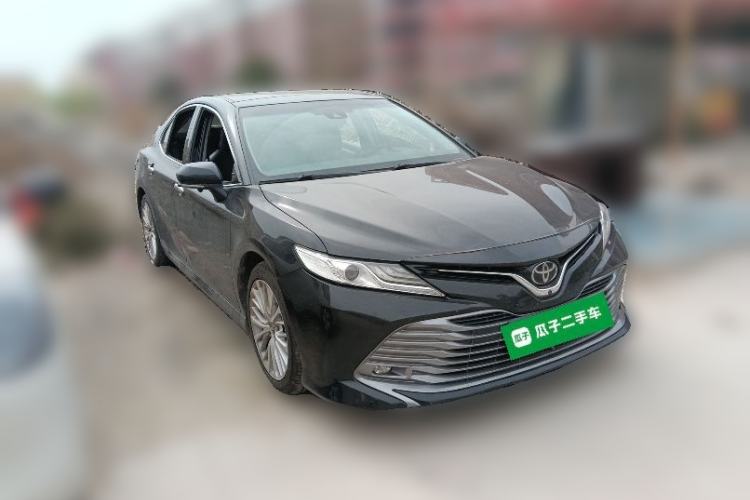 Used Toyota Camry 2018 2.5G Luxury Edition Front Right 45 Deg
