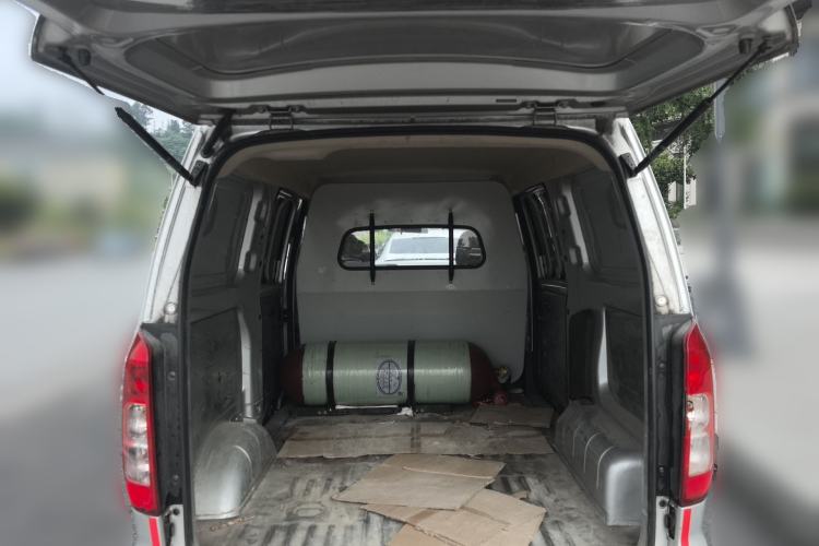 Used Wuling Hongguang V 2022 1.5L Jingqu Edition Enclosed-Window Vehicle with Hydraulic Power Steering LAR Trunk