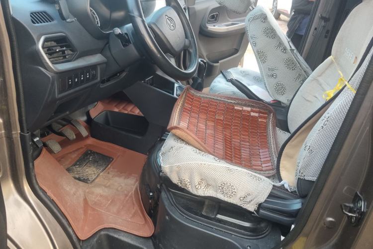 Used CHANGAN KAICHENG Ruixing M60 2023 1.6L CNG Comfort-Grade 6-Seater Passenger Vehicle Driver Seat