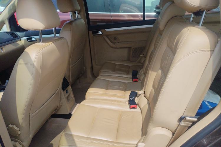 Used Volkswagen Touran 2011 1.4T DSG Zhiya Edition 5 Seats Left Rear Seat