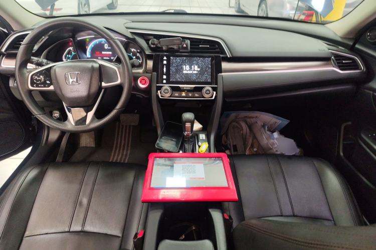 Used Honda Civic 2019 220TURBO CVT Dynamic Edition China VI Center Console