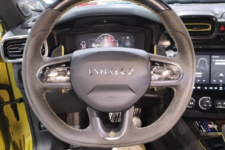 Used Lynk & Co 03 2020 03+ 2.0TD Automatic Wind-Chasing Edition Steering Wheel