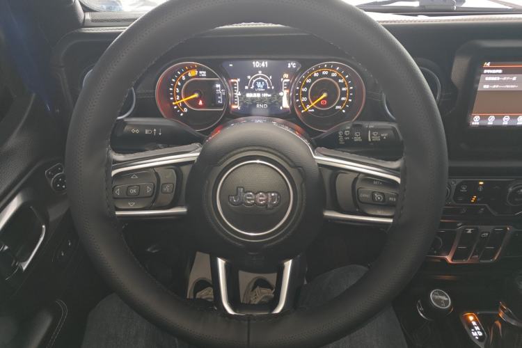 Used Jeep Wrangler 2018 2.0T Sahara Four-Door Edition
