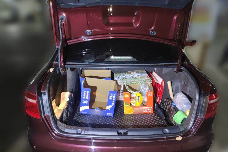 Used Volkswagen Lavida 2013 1.4TSI DSG Comfort Edition Trunk