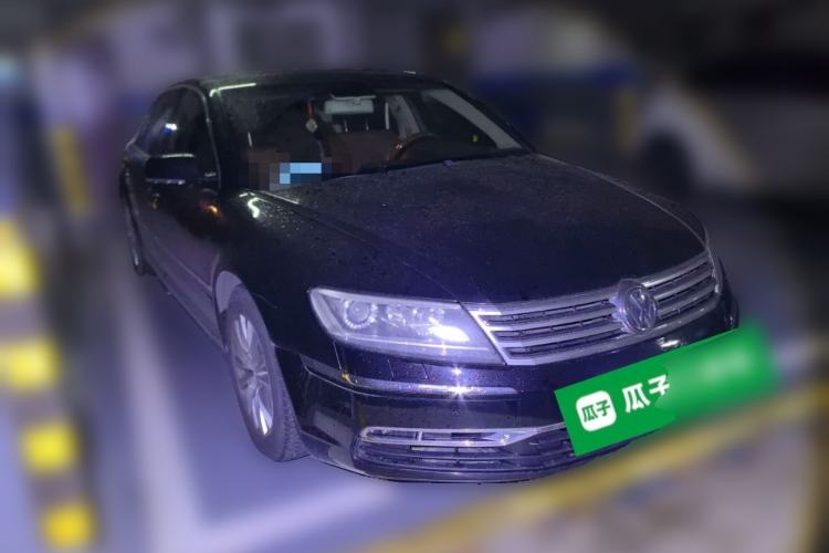 Used Volkswagen Phaeton 2011 3.6L V6 5-Seater Extended Business Edition Front Right 45 Deg