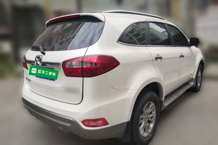 Used JMC Yusheng S350 2016 2.4T Automatic 2WD Diesel Luxury Version with Sunroof 7 Seats
