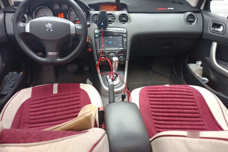 Used Peugeot 408 2013 2.0L Automatic Luxury Edition Center Console