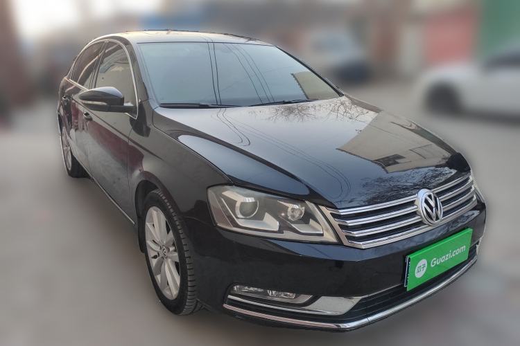 Used Volkswagen Magotan 2012 1.8TSI Prestige Model Front Right 45 Deg