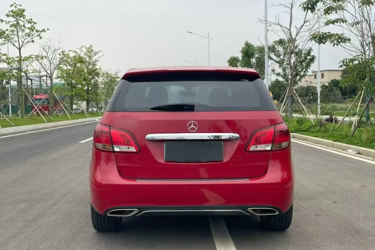 Used Mercedes-Benz B-Class 2015 B 200 Sport Edition Exterior 7