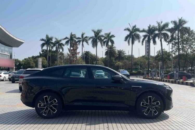 Used Avatr 11 2025 Year Updated Max Extended-Range Version Exterior 9