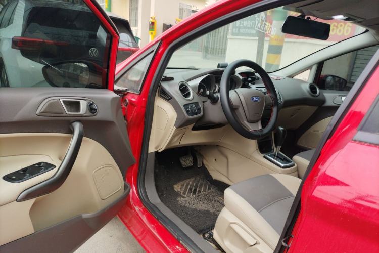 Used Ford Fiesta 2011 Hatchback 1.5L Automatic Fashion Edition