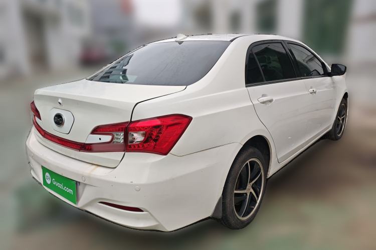 Used BYD Qin New Energy 2014 1.5T Flagship Model Rear Right 45 Deg