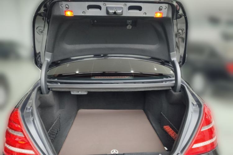 Used Mercedes-Benz S-Class 2012 S 300 L Business-Class Grand Edition Trunk
