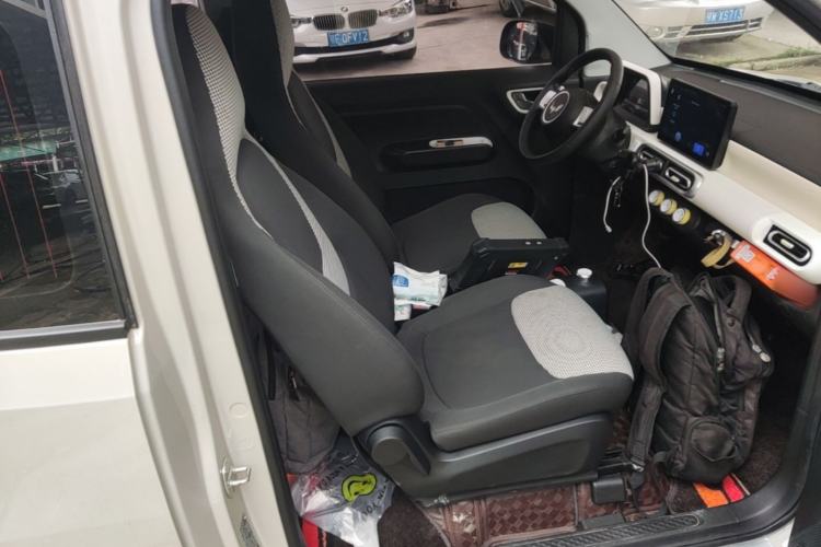 Used Wuling Hongguang MINIEV 2024 3rd Generation 215km Youth Edition Right Front Seat