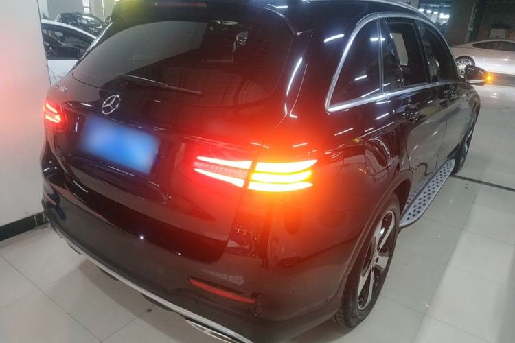 Used Mercedes-Benz GLC 2018 GLC 260 4MATIC Luxury Model
