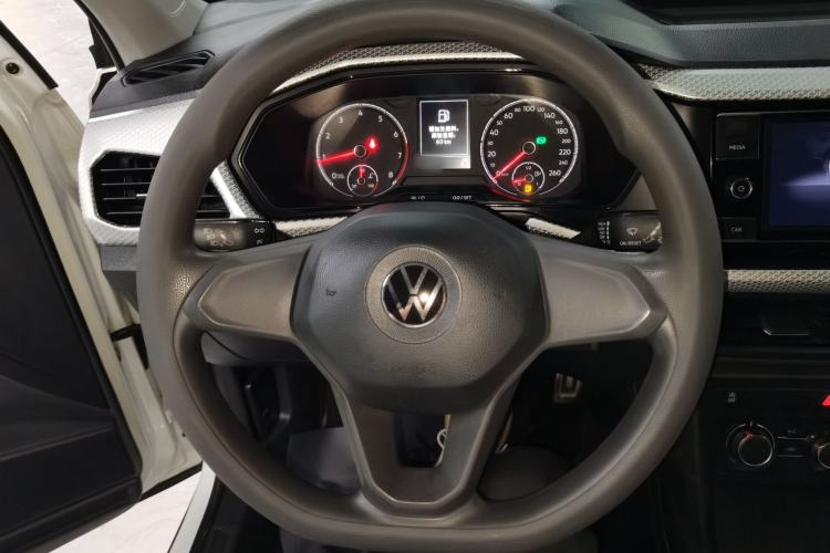 Used Volkswagen Tacqua 2020 1.5L Automatic Shang
