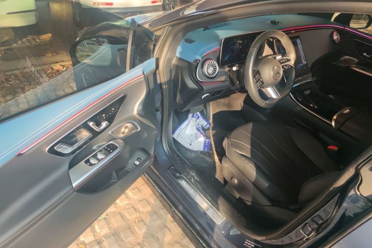 Used Mercedes-Benz EQE 2022 350 First Edition Special Version