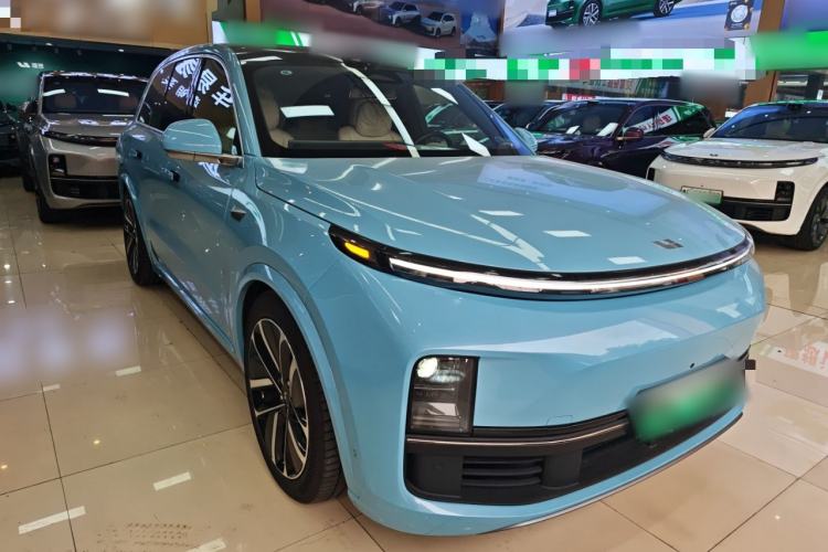 Used Li Auto L8 2024 Ultra Model Front Right 45 Deg