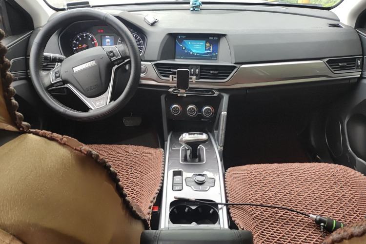 Used Haval H6 2018 Red-Label Sport Edition 1.5T Automatic Two-Wheel Drive Elite Model Center Console