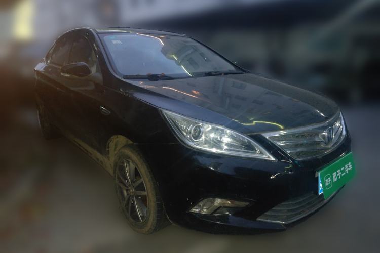 Used CHANGAN Eado 2015 1.6L Manual Luxury Model China IV Standard Front Right 45 Deg