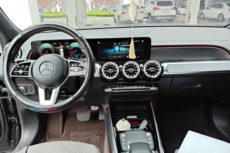 Used Mercedes-Benz GLB 2023 GLB 220 Fashion Model
