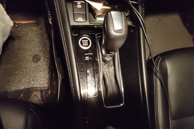 Used Nissan Kicks 2022 1.5L CVT XV TOP Flagship Edition Gear Lever