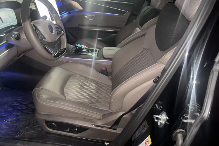 Used BYD Han 2022 DM-i 121KM Prestige Model
