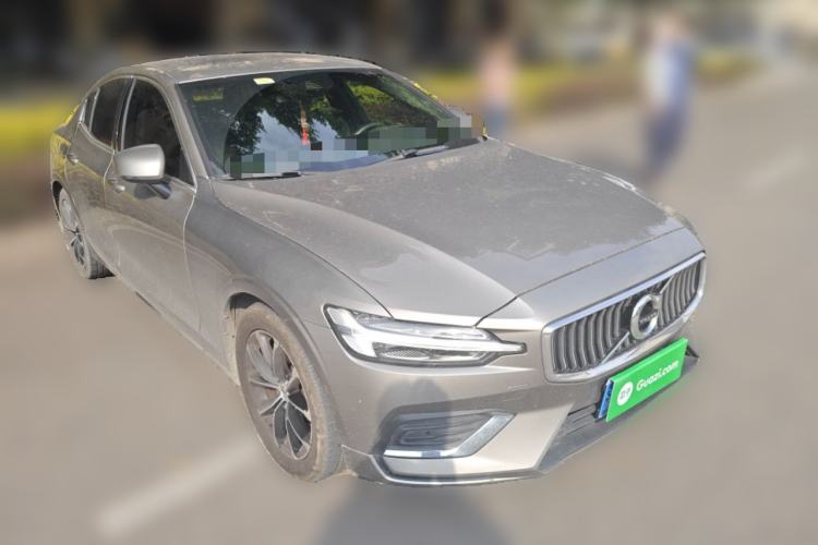 Used Volvo S60 2021 T4 Zhiyi Luxury Edition
