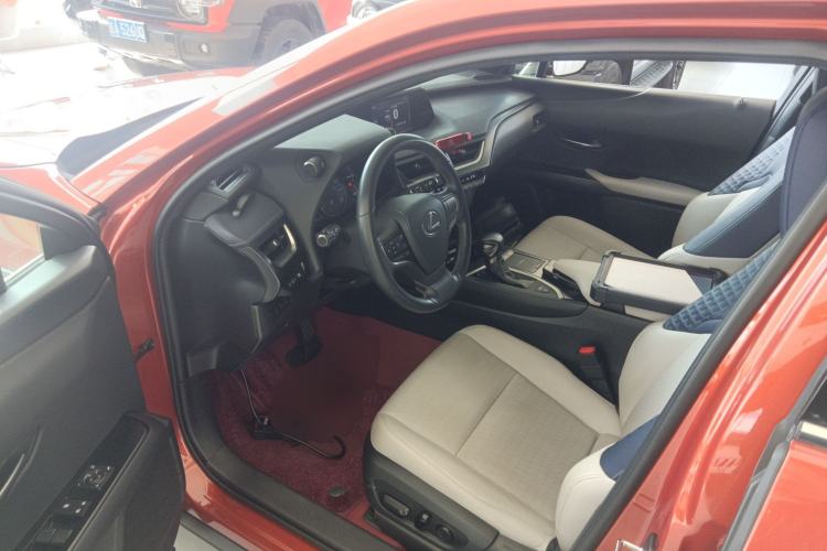 Used Lexus UX 2019 260h Explore-Cool Edition China VI Standard
