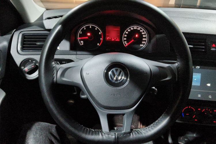 Used Volkswagen Santana 2016 1.4L Manual Fashion Edition Steering Wheel