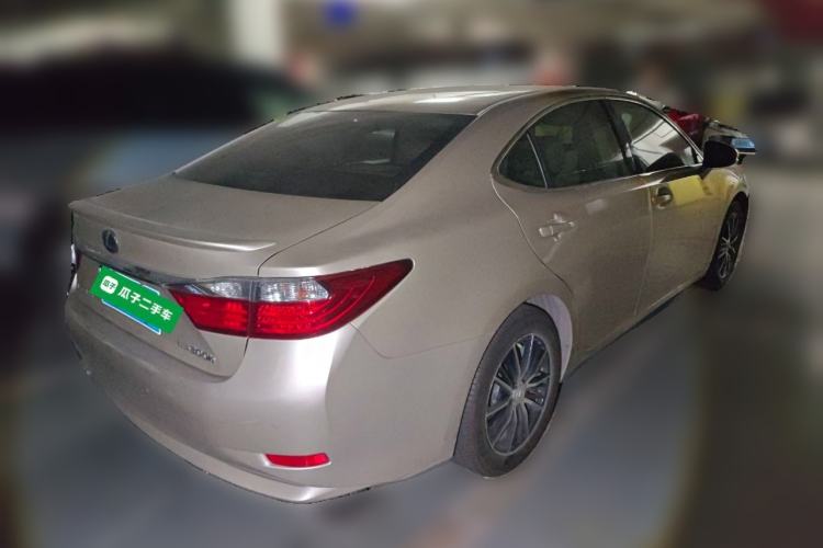 Used Lexus ES 2013 300h Elite Edition