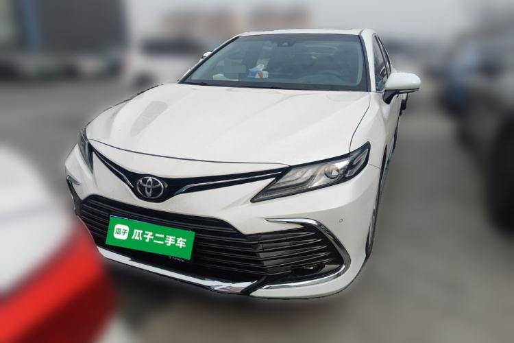 Used Toyota Camry 2023 2.0G Luxury Edition
