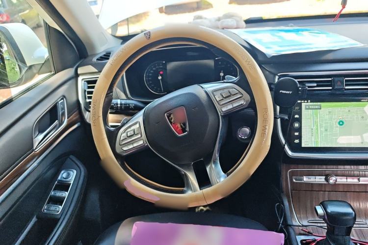 Used Roewe RX8 2019 30T Smart Connectivity Two-Wheel Drive Supreme Flagship Edition
