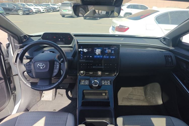 Used Toyota GAC bZ4X 2022 X-MODE Four-Wheel Drive Ultra Center Console