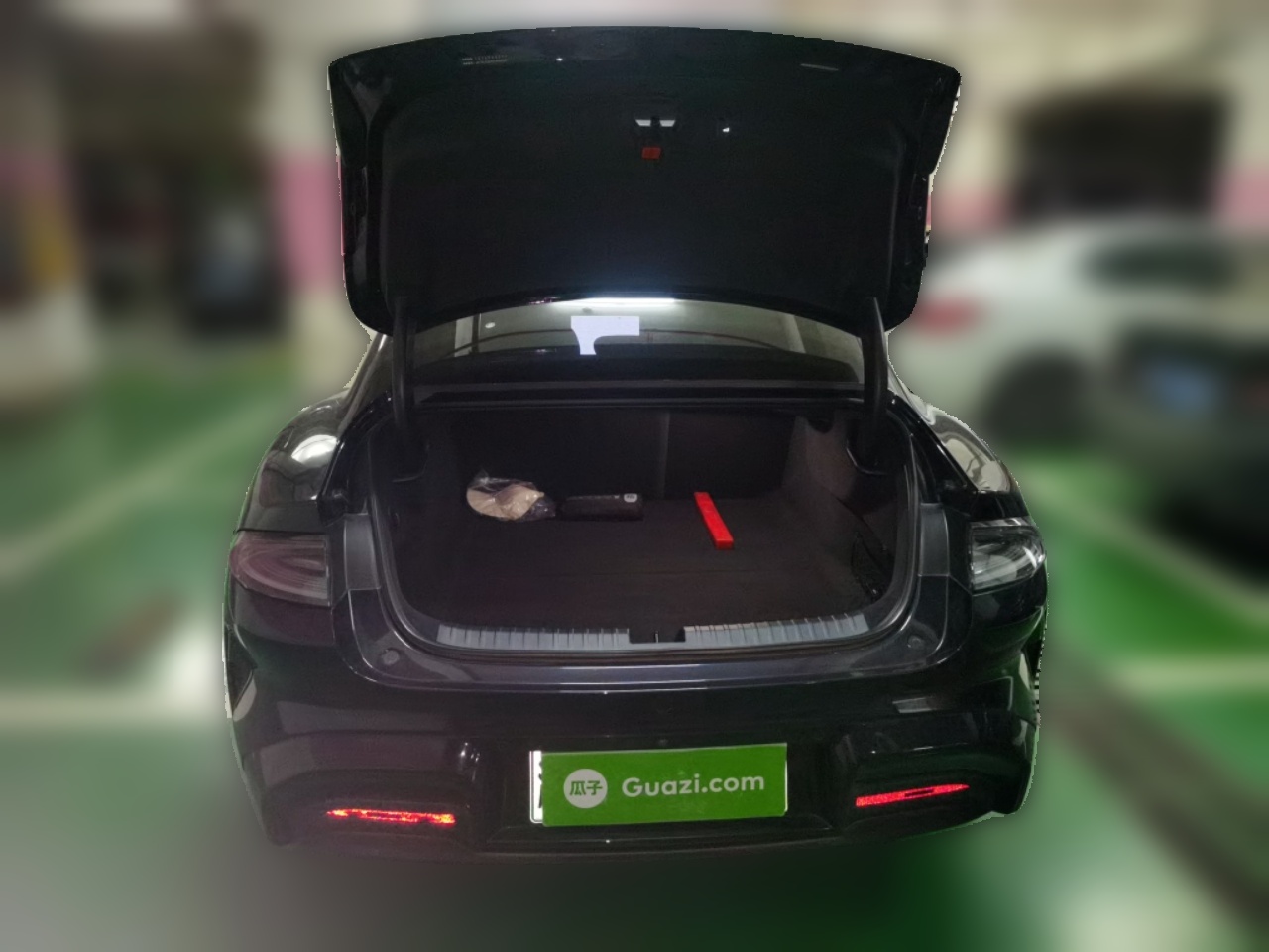 Xiaomi Auto SU7 2024 Rear-Drive Ultra-Long Range Advanced Pro-Level Intelligent Driving Version — снимка 16