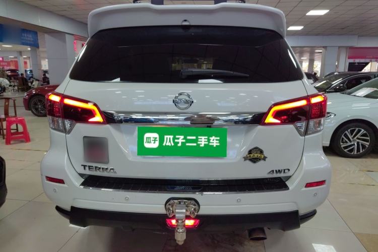 Used Nissan Terra 2018 2.5L Automatic 4x4 Luxury Edition