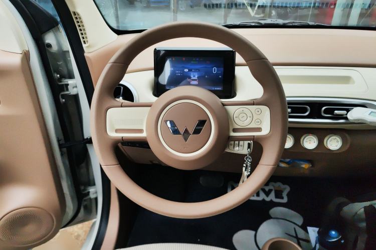 Used Wuling Hongguang MINIEV 2025 Four-Door Version Advanced Edition
