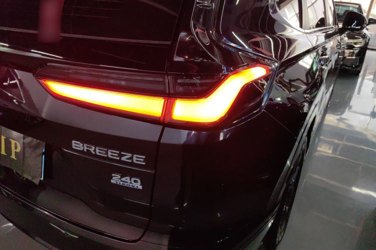 Used Honda Breeze 2023 240TURBO Two-Wheel-Drive Luxury Edition 5 Seats
